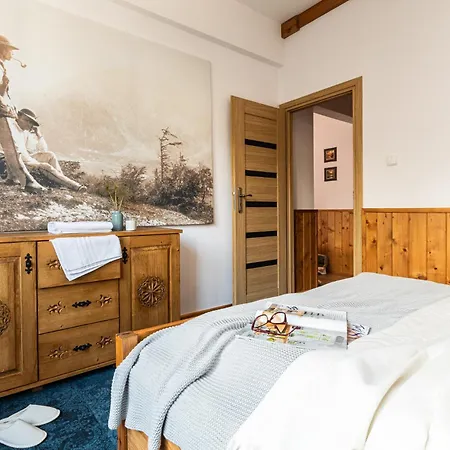 - Witkiewicza 1, Apartman *